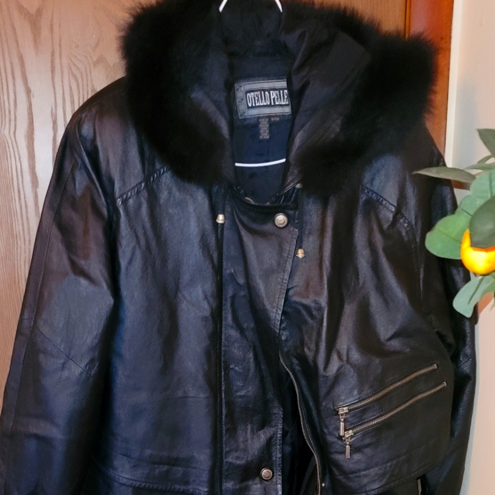 black leather trench coat S/M
